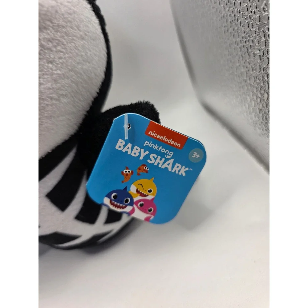 Pinkfong Baby Shark Plush Set 2022 Nickelodeon (RARE) Skeleton & Super Shark NWT